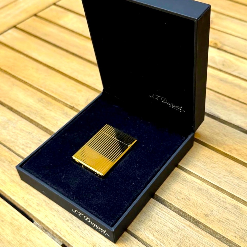 ST DuPont Lighter NIB